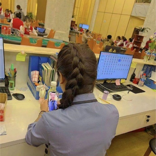 恒行游戏冠军奖杯
